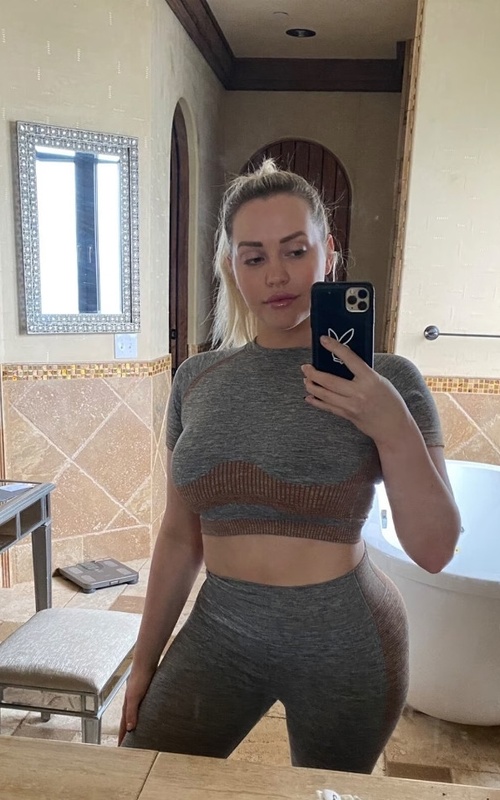 Descubre el placer inolvidable con Rocío Vicio a tu lado